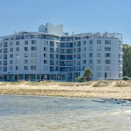 Ocean Breeze Hotel Strand Eksteriør bilde