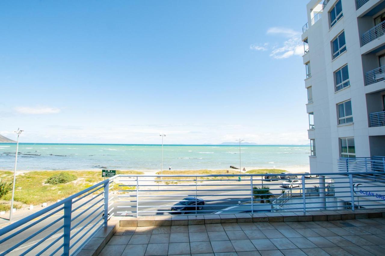 Ocean Breeze Hotel Strand Eksteriør bilde