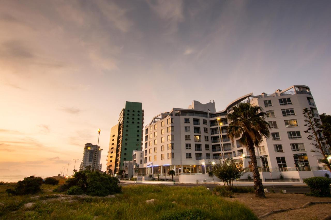 Ocean Breeze Hotel Strand Eksteriør bilde