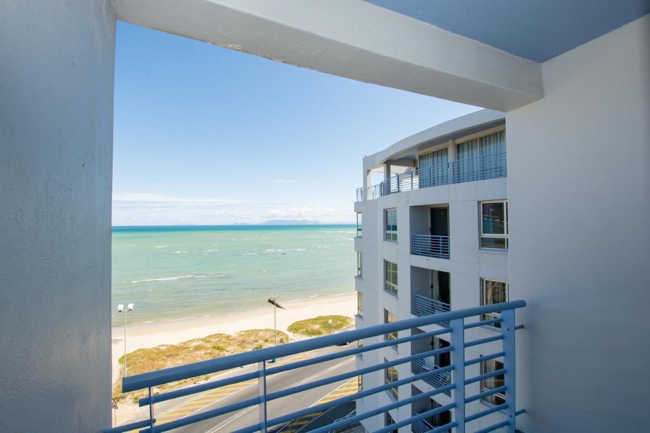 Ocean Breeze Hotel Strand Eksteriør bilde