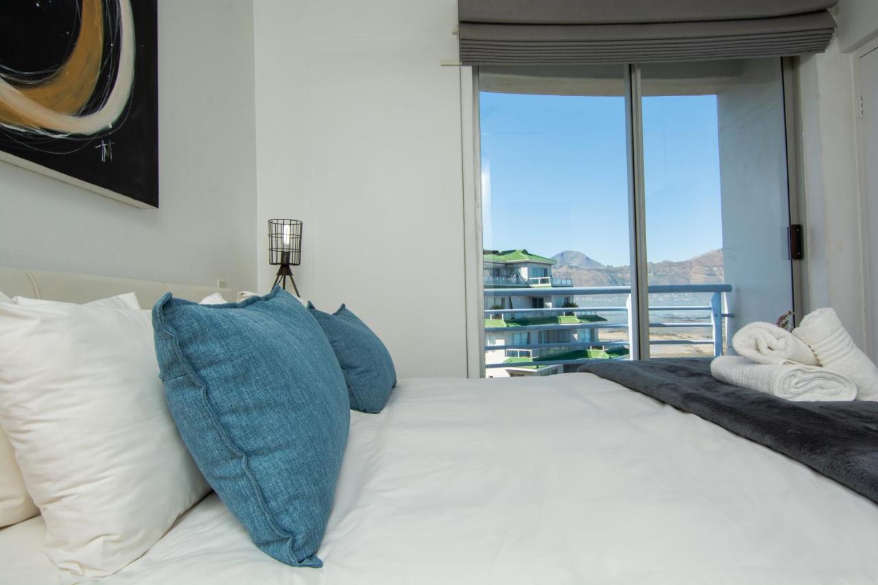 Ocean Breeze Hotel Strand Eksteriør bilde
