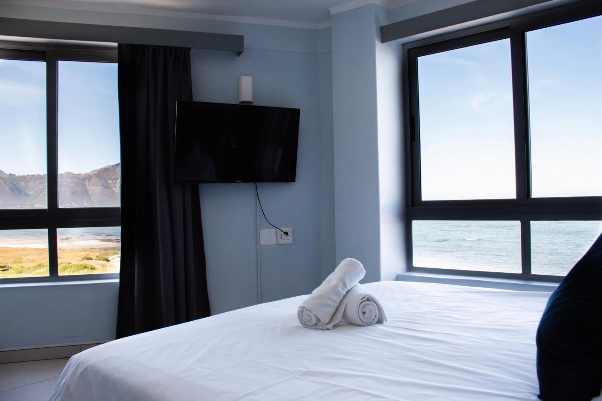 Ocean Breeze Hotel Strand Eksteriør bilde